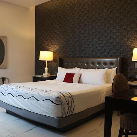 Hotel Wellintown Тіхуана Екстер'єр фото