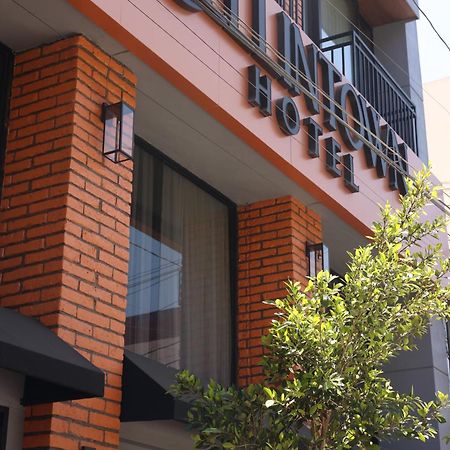 Hotel Wellintown Тіхуана Екстер'єр фото